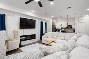 851 S Victory Dr, Houston, TX 77088 - Photo 8