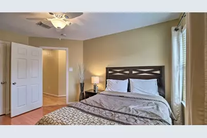 1006 Rochow Street #A, Houston, TX 77019 - Photo 24