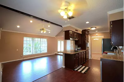 209 Dogwood Street, Lake Jackson, TX 77566 - Photo 24