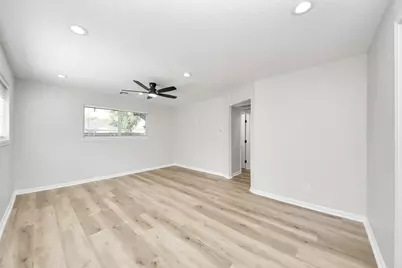 6015 McKnight Street, Houston, TX 77035 - Photo 20