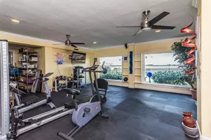 792 W Bayshore Dr, Palacios, TX 77465 - Photo 22