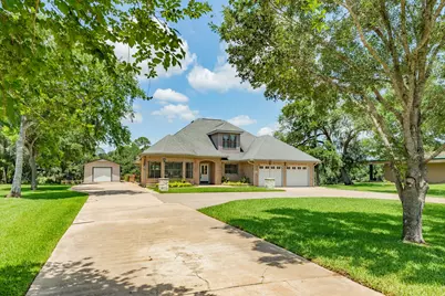 41 Robinhood Lane, Clute, TX 77531 - Photo 1