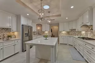 8 Wind River Ct, Conroe, TX 77384 - Photo 10