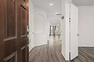 2514 Arbor Edge Crossing, Texas City, TX 77568 - Photo 4