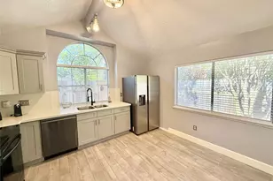 4122 Meadowgold Ln, Houston, TX 77345 - Photo 6