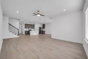 2828 Willow Gulch Wy, Rosenberg, TX 77469 - Photo 2