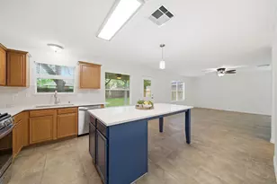 32334 Summer Park Ln, Conroe, TX 77385 - Photo 6