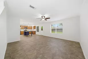 32334 Summer Park Ln, Conroe, TX 77385 - Photo 4