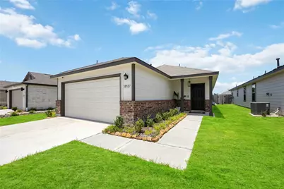 10527 Meadow Saffron Drive, Houston, TX 77016 - Photo 2