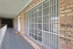2101 Fountain View Dr, Houston, TX 77057 - Photo 24