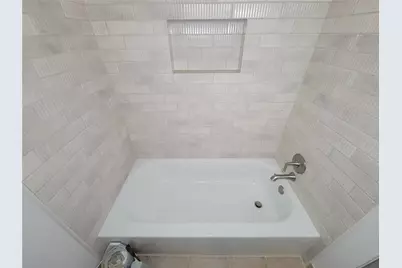 2101 Fountain View Drive #24C, Houston, TX 77057 - Photo 18