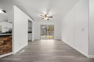 16330 Hill Country Ct, Conroe, TX 77302 - Photo 6