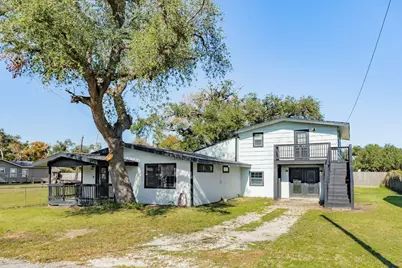 640 Whitten Street, Clute, TX 77531 - Photo 2