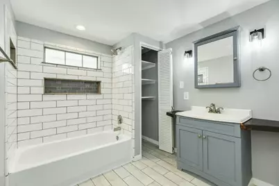 640 Whitten Street, Clute, TX 77531 - Photo 16