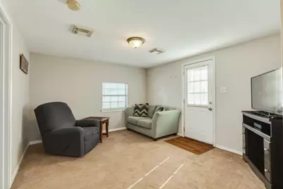640 Whitten Street, Clute, TX 77531 - Photo 22