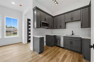 7900 Bowen St, Houston, TX 77051 - Photo 10