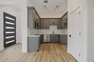 7900 Bowen St, Houston, TX 77051 - Photo 8