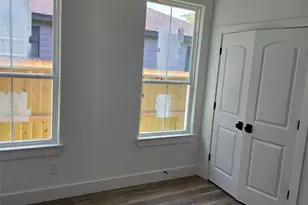 7900 Bowen St, Houston, TX 77051 - Photo 8