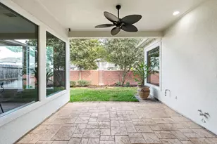70 Blooming Grove Ln, Houston, TX 77077 - Photo 36