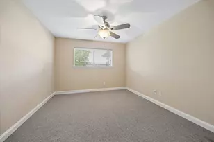 10302 Willowisp Dr, Houston, TX 77035 - Photo 10