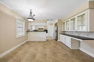 10302 Willowisp Dr, Houston, TX 77035 - Photo 4