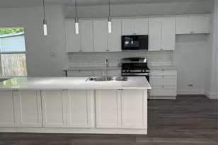 4323 Oxford St, Houston, TX 77022 - Photo 6