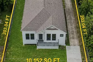 4323 Oxford St, Houston, TX 77022 - Photo 2