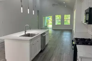 4323 Oxford St, Houston, TX 77022 - Photo 8