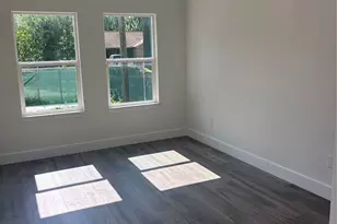 4323 Oxford St, Houston, TX 77022 - Photo 10