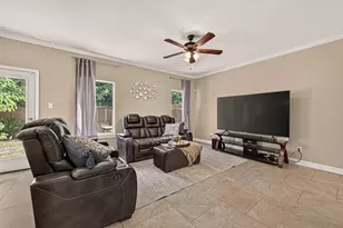 11934 Paseo Arboles Ave, Houston, TX 77076 - Photo 4