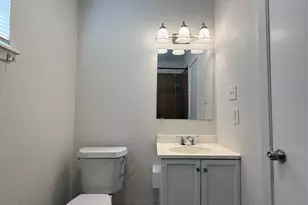 1141 N Durham Dr, Houston, TX 77008 - Photo 14