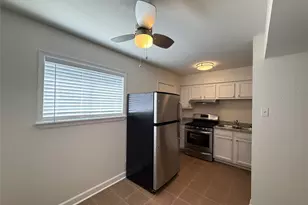 1141 N Durham Dr, Houston, TX 77008 - Photo 8