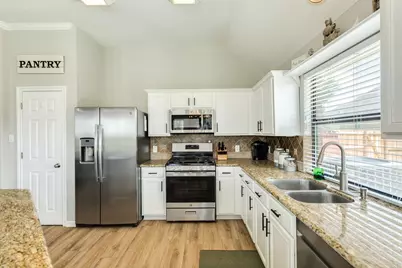 1503 Lakeland Circle, Rosharon, TX 77583 - Photo 14