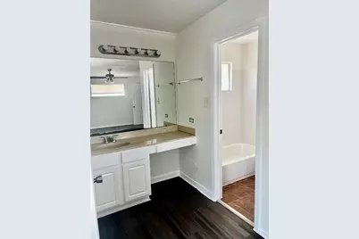 2518 Ridge Hollow Drive, Houston, TX 77067 - Photo 10
