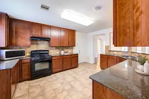2922 Halcyon Time Trail, Houston, TX 77045 - Photo 8