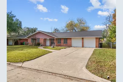 1904 Amy Drive, Baytown, TX 77520 - Photo 2