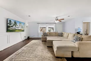 6019 Cartagena St, Houston, TX 77035 - Photo 6