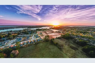 13038 Sorrento Bay Drive, Willis, TX 77318 - Photo 12