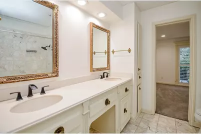 44 Bayou Pointe Drive, Houston, TX 77063 - Photo 28