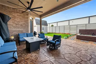 12411 Emerald Ln, Mont Belvieu, TX 77523 - Photo 42