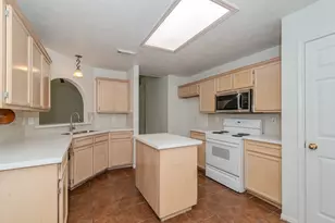7875 Joyce Ln, Beaumont, TX 77713 - Photo 8