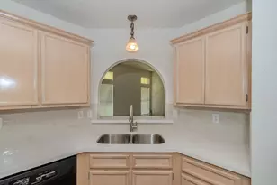 7875 Joyce Ln, Beaumont, TX 77713 - Photo 8