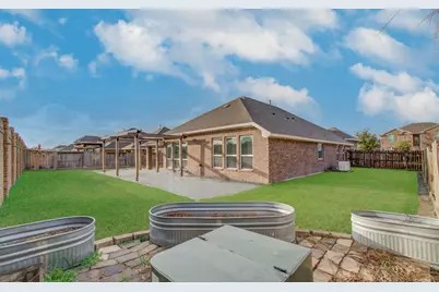 3322 Boomer Boulevard, Mont Belvieu, TX 77523 - Photo 40