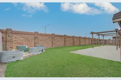 3322 Boomer Boulevard, Mont Belvieu, TX 77523 - Photo 36