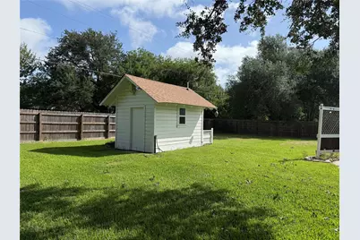 707 S McCarty Avenue, Eagle Lake, TX 77434 - Photo 22