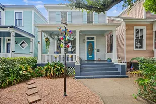 2211 Bernardo De Galvez Ave, Galveston, TX 77550 - Photo 2