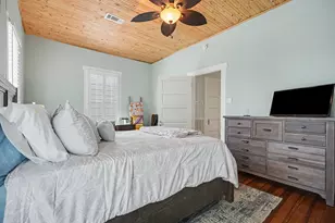 2211 Bernardo De Galvez Ave, Galveston, TX 77550 - Photo 24