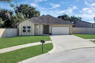 205 Memon Ln, Deer Park, TX 77536 - Photo 1