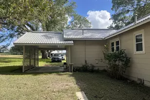 1137 Stokes Rd, New Ulm, TX 78950 - Photo 22