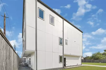449 W 25th Street #C, Houston, TX 77008 - Photo 22